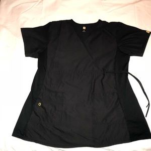 Black maternity scrub top